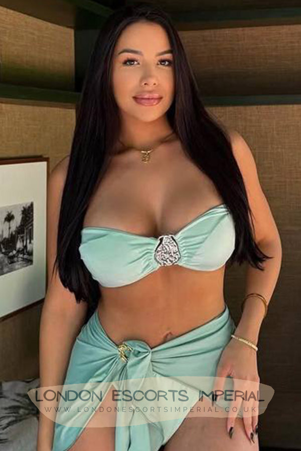 London Escort Girl Nearby Thick Ass 36D
