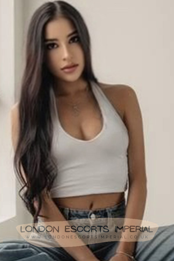 London Escort Girl 18 Year Old Video 34C
