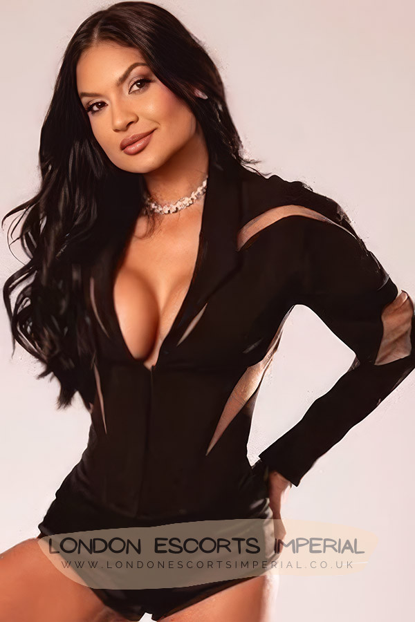 London Escort Girl Selfie 34D