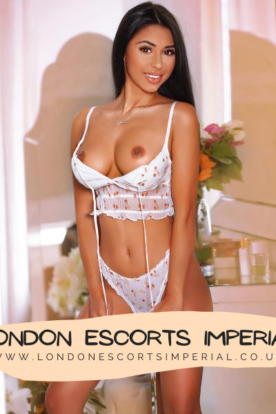 Top Best Verified Super London Outcall Escort Skinny 69 Outdoor