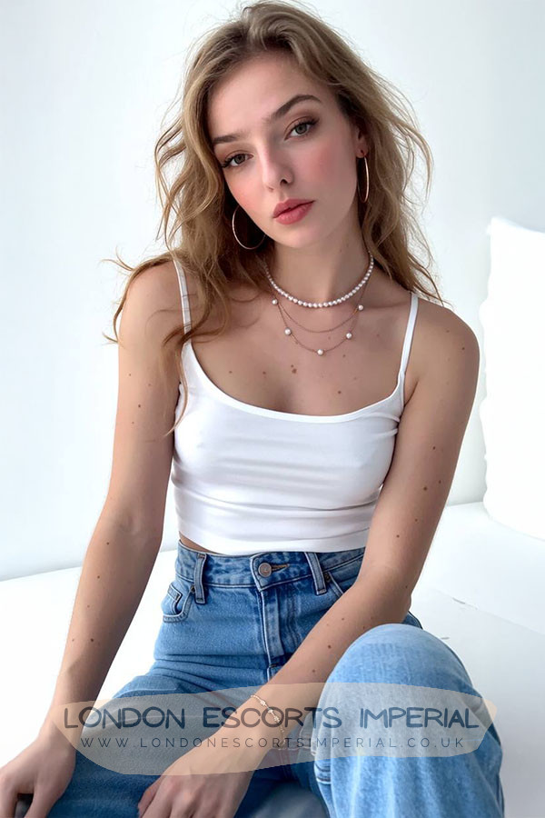 London Escort Girl Twenties 34B