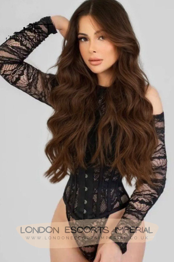 London Escort Girl Sexy Mature 34B