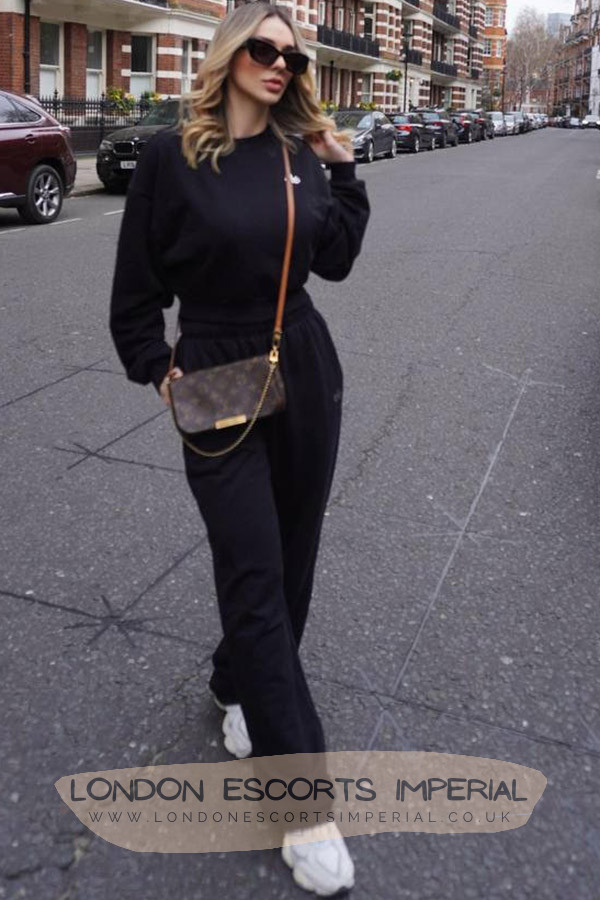 London Escort Girl Girl Next Door 34C