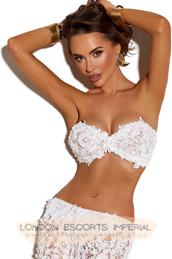 London Escort Girl 18 Years Old 36B
