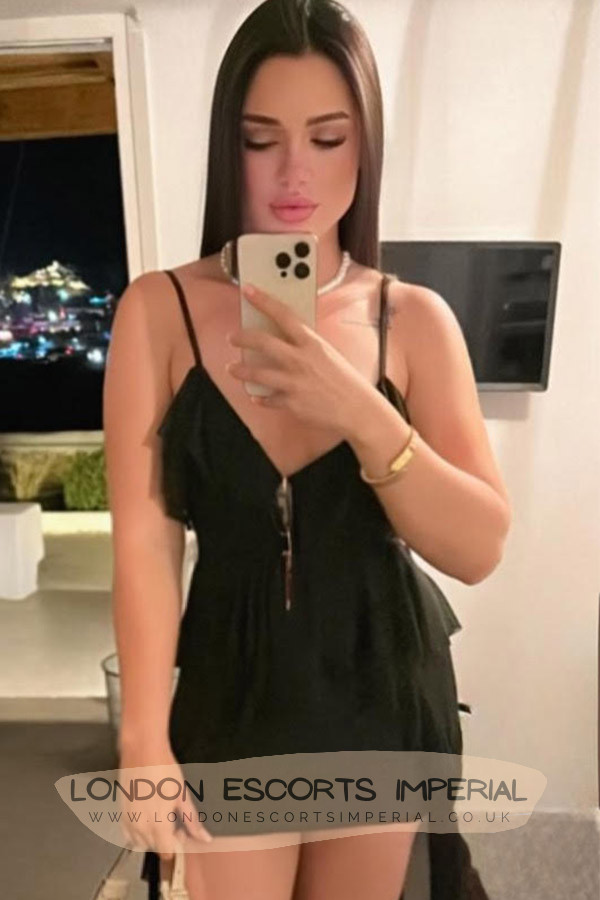 London Escort Girl Owo 34B