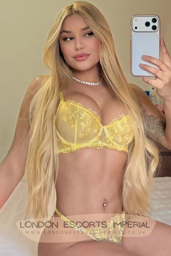 London Escort Girl Party 32D