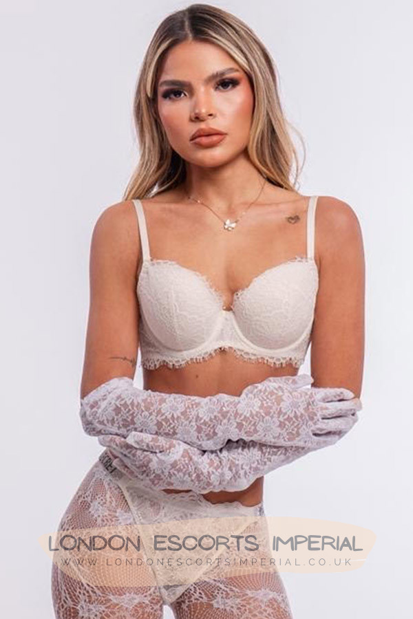 London Escort Girl Super Skinny Anorexic 32B